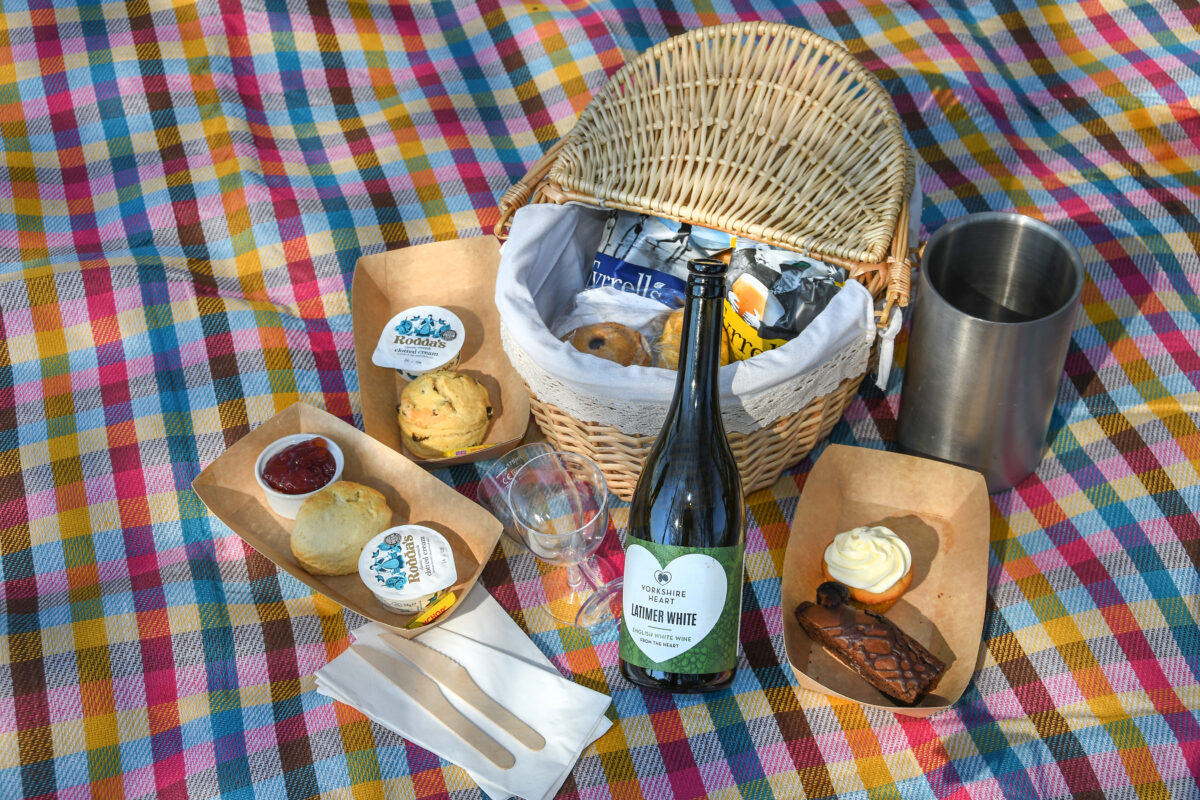 Vineyard Picnic - Image 2